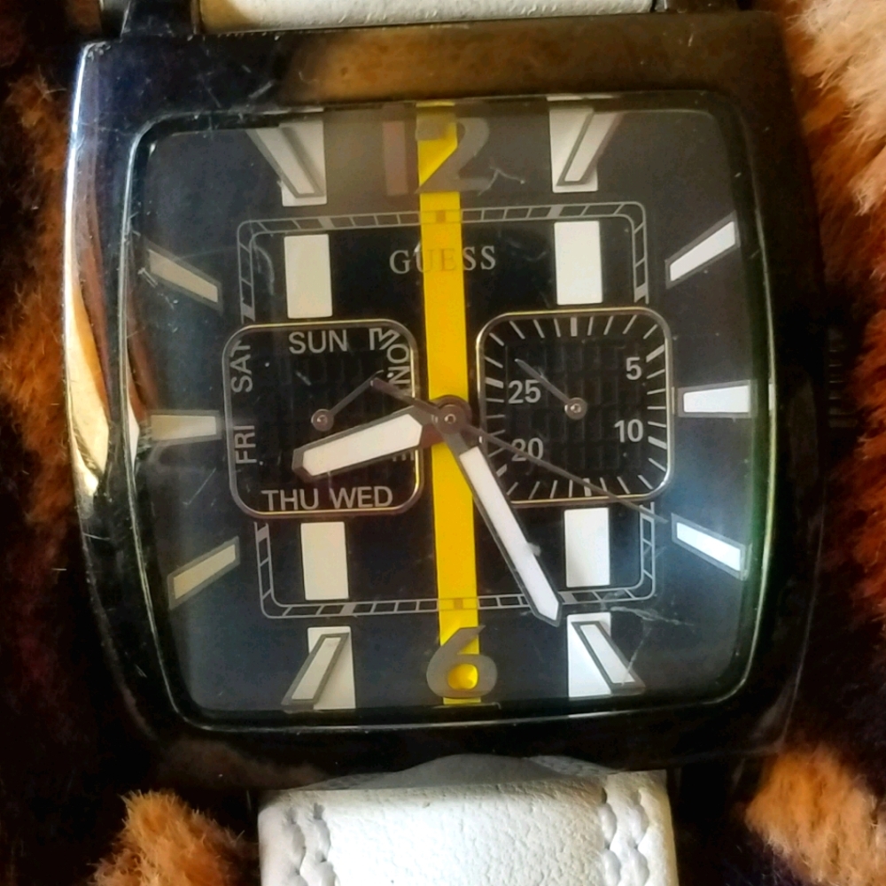 Guess Mod 60's Watch - Picture 3 of 5